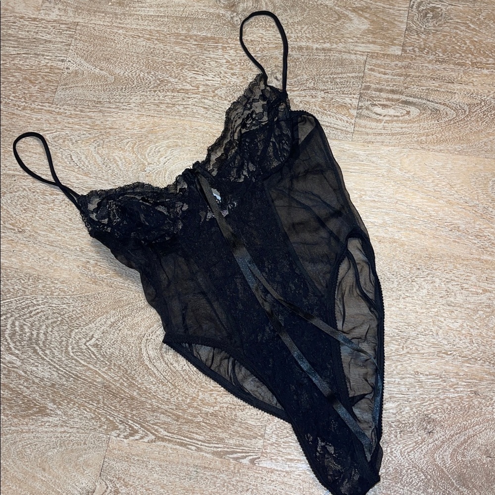 Vintage Mayela Lingerie négligée small black lace